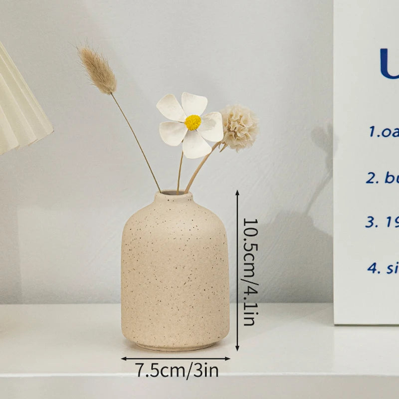 Retro Ceramic Flower Vase – Aesthetic Table Décor for Home & Wedding Gifts