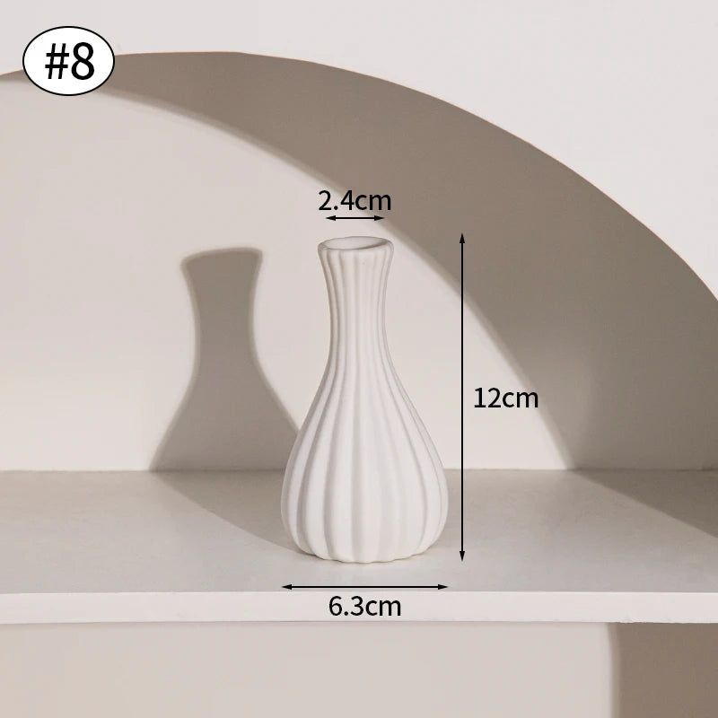 Retro Ceramic Flower Vase – Aesthetic Table Décor for Home & Wedding Gifts
