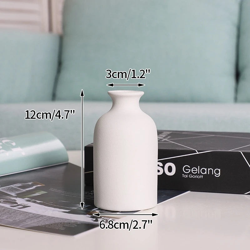 Retro Ceramic Flower Vase – Aesthetic Table Décor for Home & Wedding Gifts