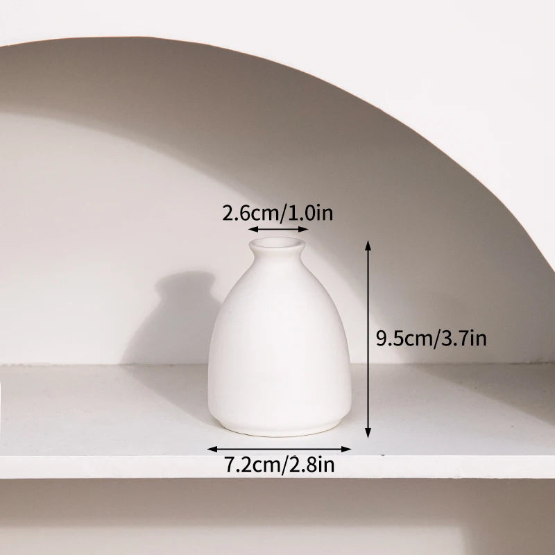 Retro Ceramic Flower Vase – Aesthetic Table Décor for Home & Wedding Gifts