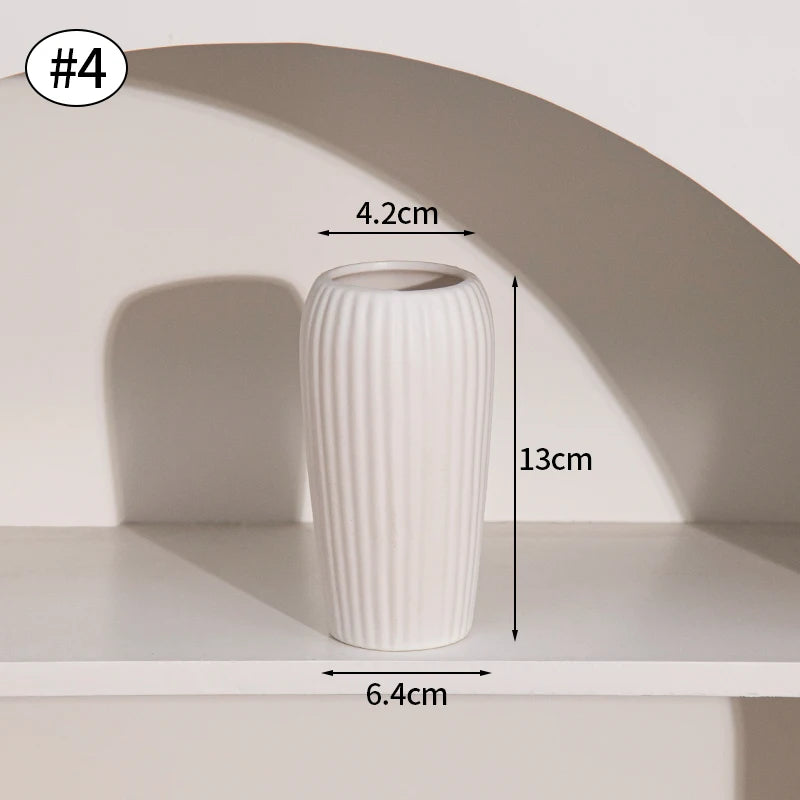 Retro Ceramic Flower Vase – Aesthetic Table Décor for Home & Wedding Gifts